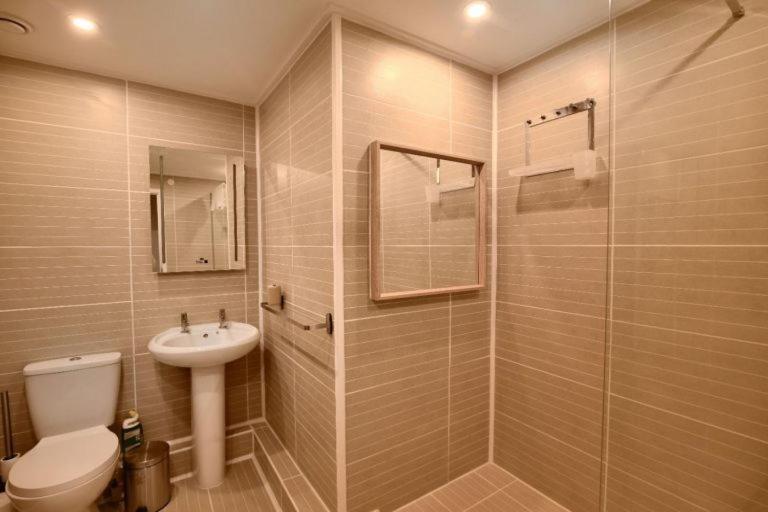 Largigi Offering Two Amazing Panoramic Sea Front Apartments Lyme Regis Exteriér fotografie