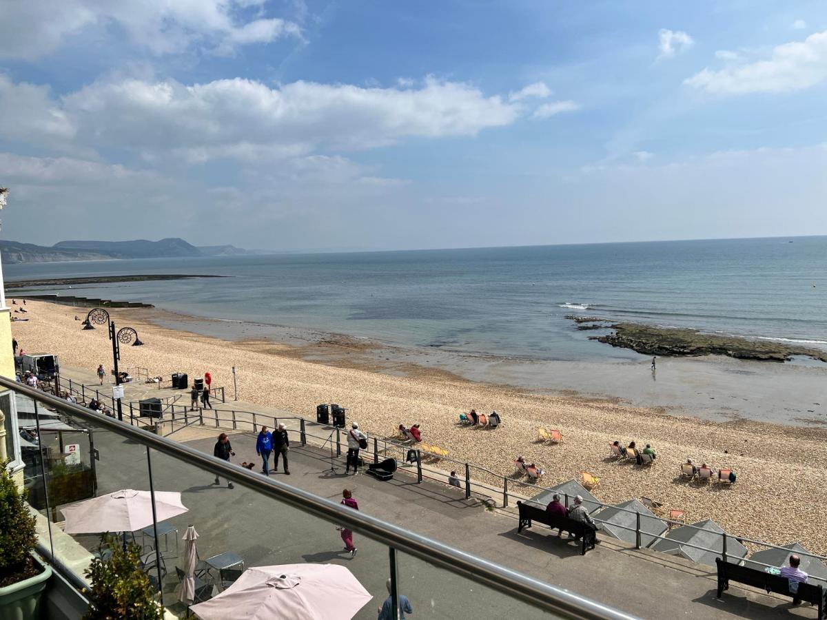 Largigi Offering Two Amazing Panoramic Sea Front Apartments Lyme Regis Exteriér fotografie